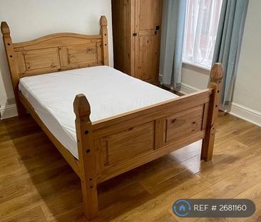 3 bedroom terraced house to rent - Photo 6