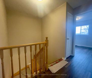 Detached Home For Lease | N8130670 - Photo 5