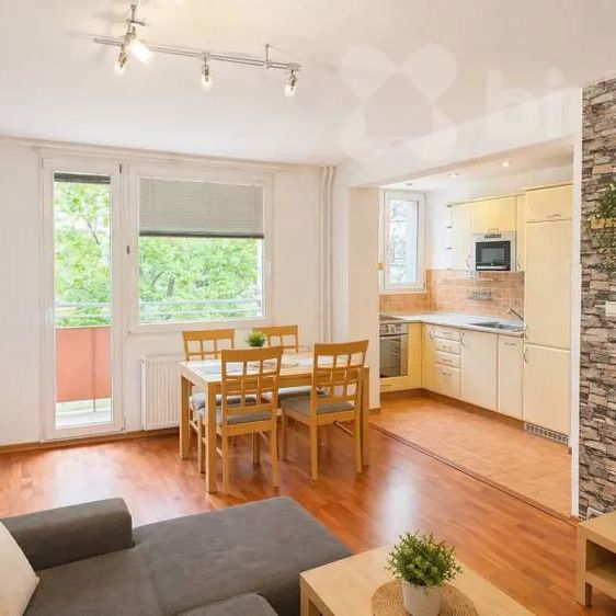 Pronájem bytu 2+kk, 44 m - Fotografie 1