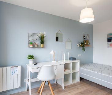 JULES VERNE Roommate 4 Bedrooms at Bordeaux - Merignac - Photo 2