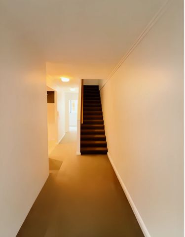 16 Smail St, Sydney - Photo 4