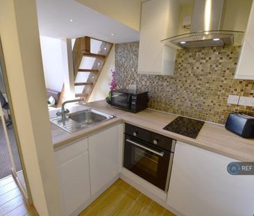 Studio to rent - Photo 2