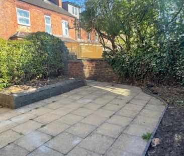 1 bedroom ground floor flat to rent - Photo 6