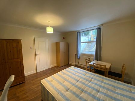 1 bedroom flat to rent - Photo 5