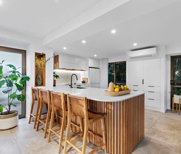 Stunning Apartment located in the heart of Noosa Heads - Photo 5