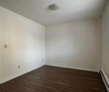 2277 Cornwall St., Regina, Saskatchewan, S4P 2L1 - Photo 6