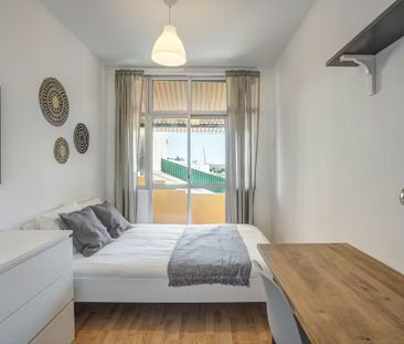 Calçada do Marquês de Abrantes, Lisbon, Lisbon 1200-163 - Photo 3