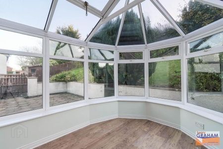 28 Primrose Hill, Dromore, BT25 1FA - Photo 2