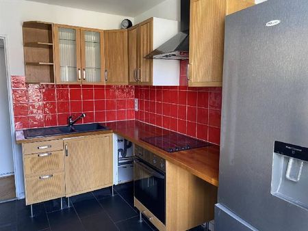 Location Appartement 3 pièces 78m² MASSY 91300 - Photo 3