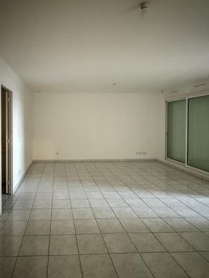 Location Appartement 5 pièces 120m² ST DENIS 97400 - Photo 1