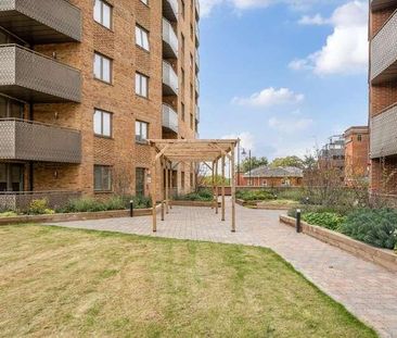 Elmsleigh Road, Staines, TW18 - Photo 3