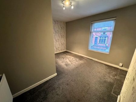 3 bedroom terraced house to rent - Photo 4