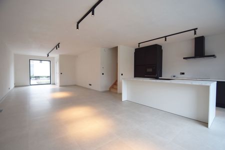 Ruime nieuwbouwwoning met 3 slaapkamers op vlot bereikbare locatie - Foto 4