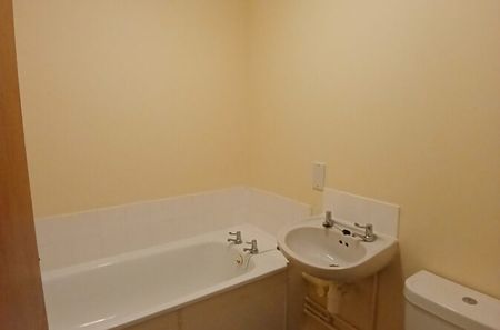 Thrawl Street – Flat 26 - Photo 5