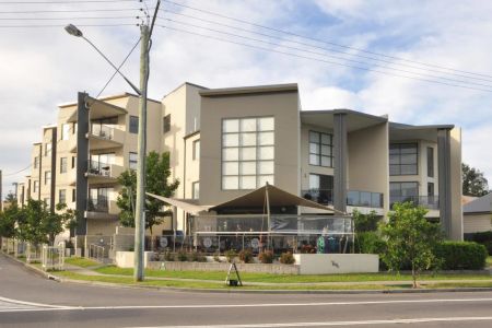 Fantastic unit close across from Lake Macquarie - Photo 5