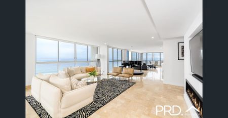 Absolute Beachfront Executive Penthouse Apartment! - Photo 4