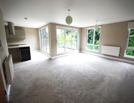 2 Bedroom Apartment To Let - Photo 1