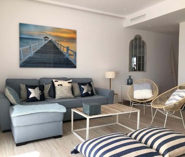 2 bedroom luxury penthouse for rent in Málaga, Spain - Photo 6