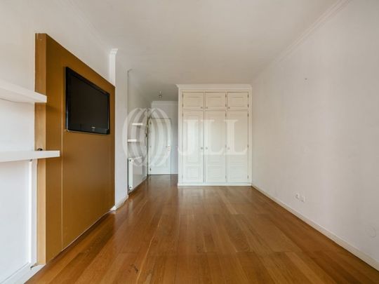 3 room luxury Apartment for rent in Cascais e Estoril, Portugal - Photo 1
