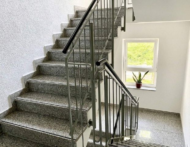 Wohlfühlen in Chemnitz – Helle 1-Zimmer-Wohnung mit Balkon & TG-Stellplatz - Foto 1