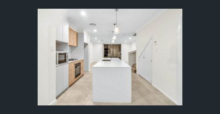 Walking Distance to Station - Photo 4