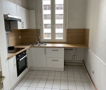 Location Appartement 3 pièces 77m² - Photo 1