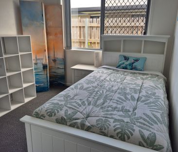 Eli Waters - Photo 4