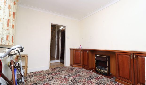 Lincoln Road, Forest Gate, London E7 - Photo 1