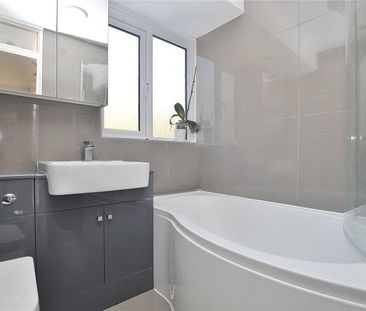 3 bedroom end of terrace house to rent - Photo 6