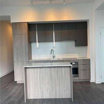 Yonge/Fince Spacious 2Bdrm Prime Location Flr To Ceiling Windows - Photo 3