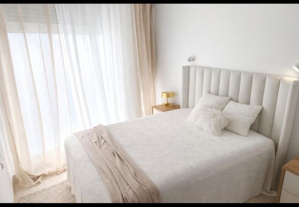 Apartamento planta baja en alquiler en Las Lagunas, Mijas - Photo 1