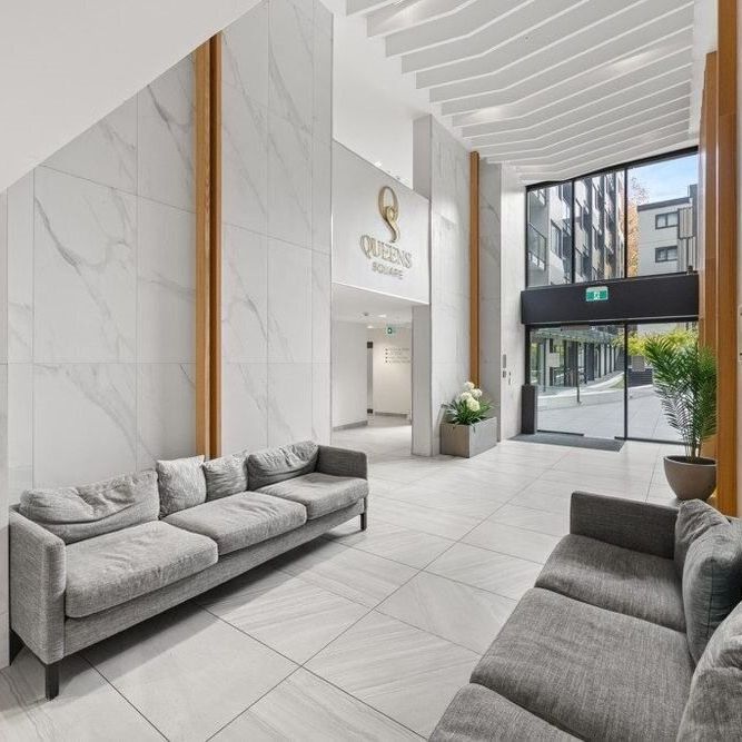 CBD Living at Its Best - Photo 1