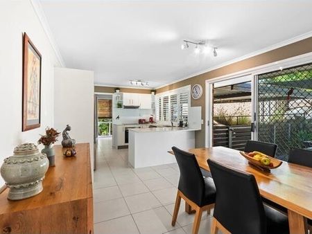 Mount Warren Park - Photo 2