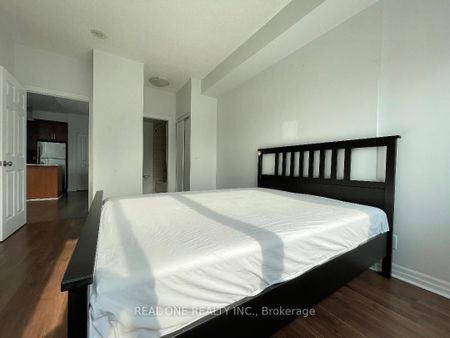 For Lease - 220 Burnhamthorpe Road Unit# 1709, Mississauga, Ontario - Photo 4