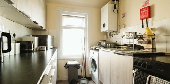 Splott Road, CF24 - Photo 2