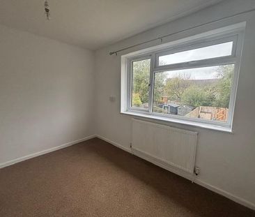 3 bedroom property to rent - Photo 3