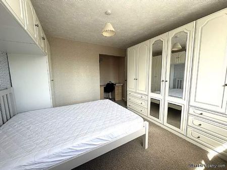 4 bedroom property to rent in Canterbury - Photo 2