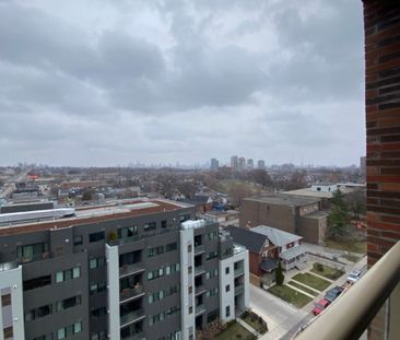 For Lease - 1787 St Clair Avenue Unit# 918, Toronto, Ontario - Photo 6