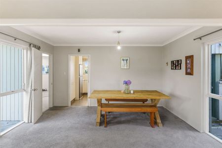 20 Hillcrest Place, Avonhead - Photo 2