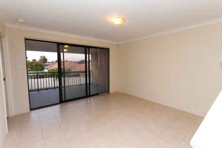 15/15 Station St, Cannington, WA 6107 - Photo 4