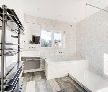 2 Bed Detached House, Combermere Road, SW9 - Photo 1