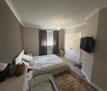 3 bedroom semi-detached house to rent - Photo 6