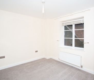 2 bedroom flat to rent, Available unfurnished from 10/02/2025 - Photo 5