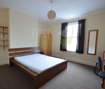 5 bedroom terraced house to rent - Photo 2
