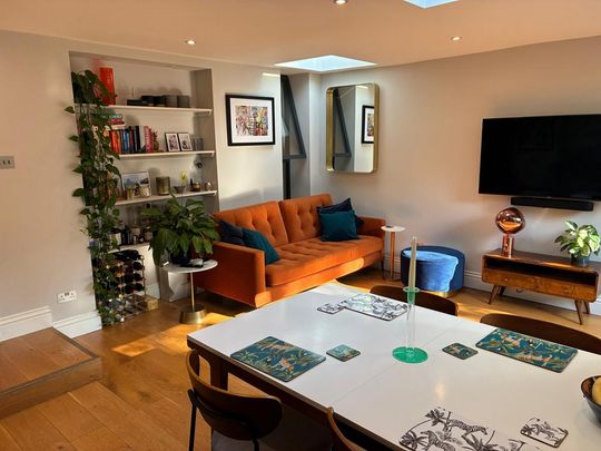 2 bedroom flat to rent - Photo 1