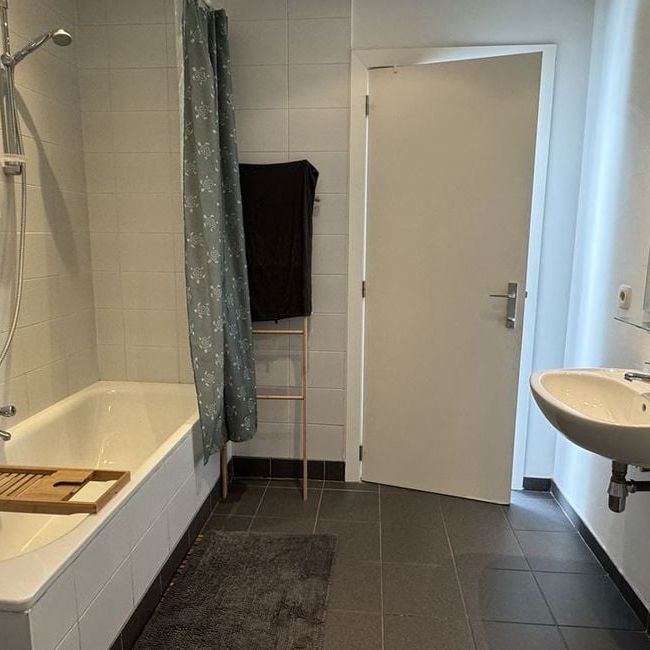 Appartement te huur in Berchem voor € 750 met 1 slaapkamer - Foto 1
