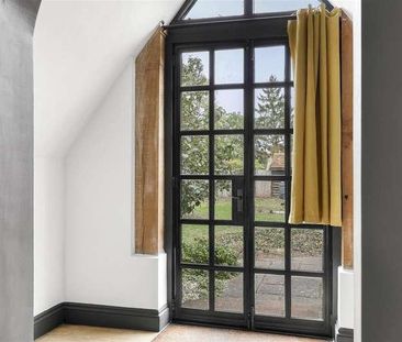 Epping Upland, CM16 - Photo 6