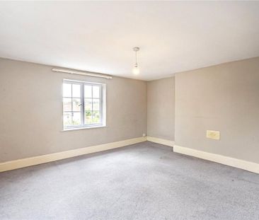 3 bedroom apartment to rent - Photo 4