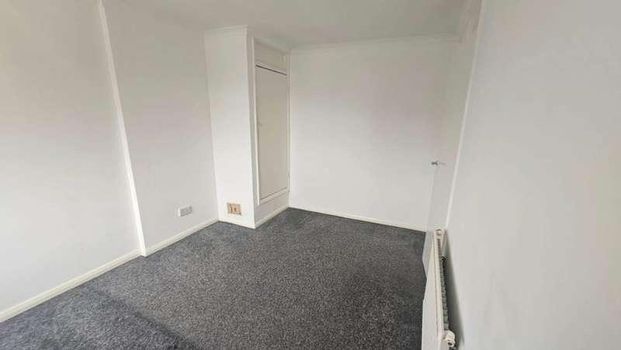 St Georges Way, Wolverton, MK12 - Photo 1