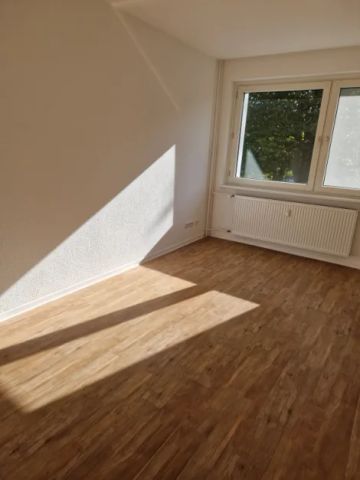 Moderne Familienwohnung in grüner Umgebung - Foto 3